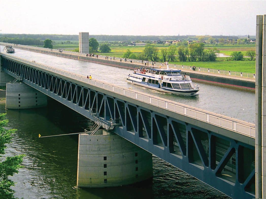 Kanalbruecke Magdeburg