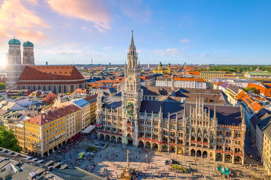 Marienplatz-square-2.jpg