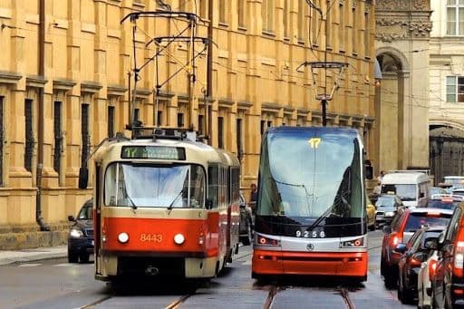 громадський транспорт в Чехії