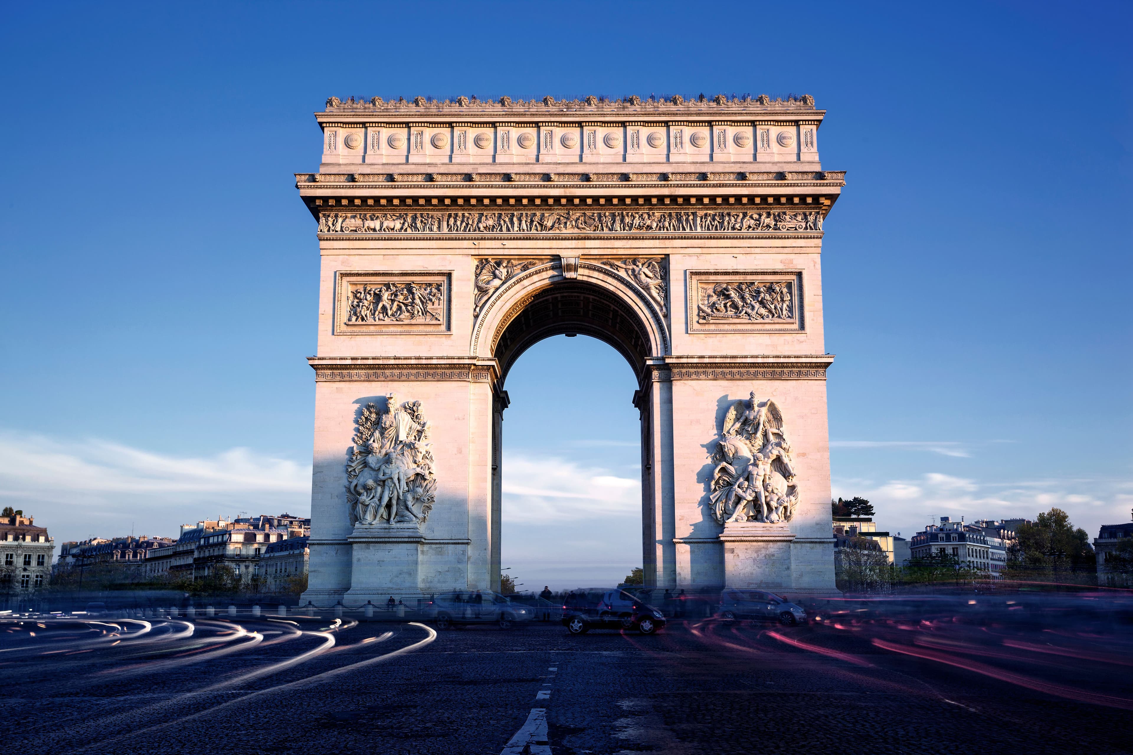 horizontal-view-famous-arc-de-triomphe-paris-france.jpg